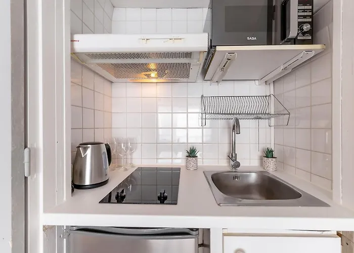 Apartment Le Marlyne 2-3 By Interhome Cannes