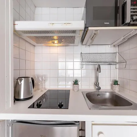 Apartment Le Marlyne 2-3 By Interhome Cannes